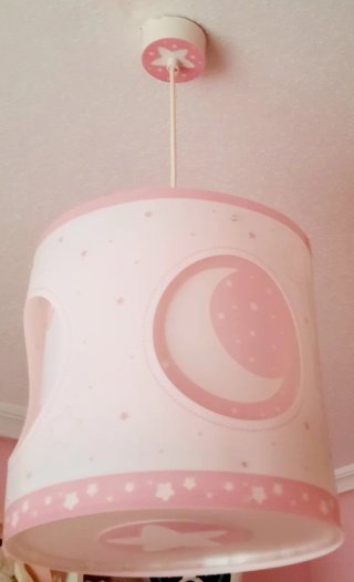 Lámpara de techo infantil estrellas rosa