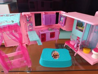 Casa de muñecas Barbie plegable