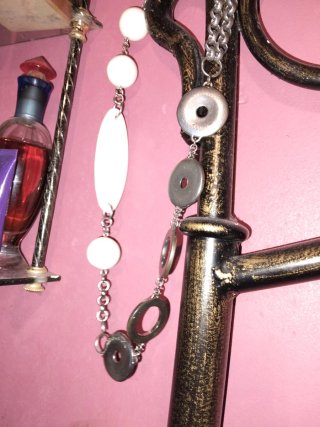 Collar Bimba y Lola original plata y blanco