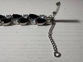 Bracciale donna con pietre nere e bianche