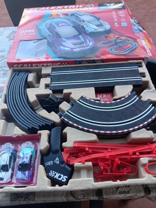 Scalextric Compact Cupra - ¡Como nuevo!