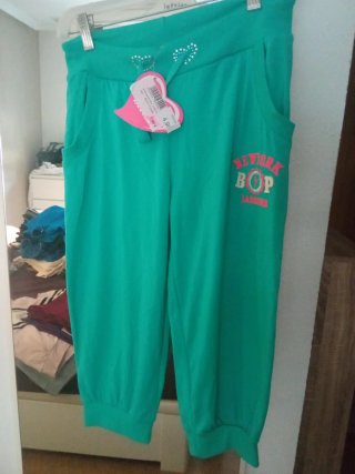 Pantalón pirata verde