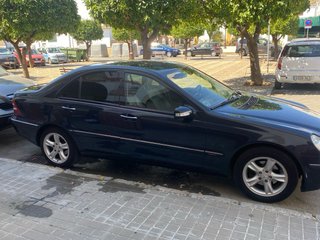 Mercedes-Benz C200 2003