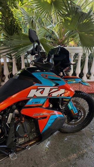 KTM 890 Adventure