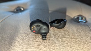Sony WF-1000XM4 nere – Per pezzi di ricambio