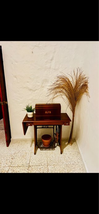 Mesa de coser Alfa de madera