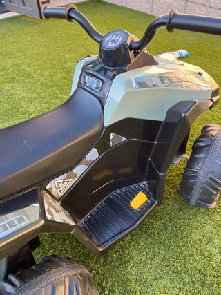 Quad eléctrico infantil Feber