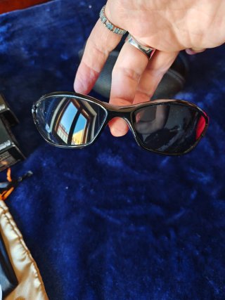 Gafas de sol Roberto Martín con funda