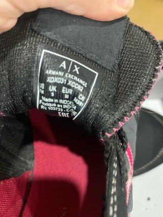 Zapatillas Armani Exchange Negras y Rosas
