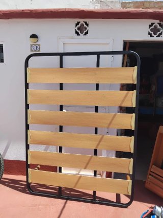 Somier metálico con lamas de madera