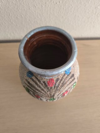 Jarrón artesanal de cerámica