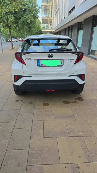 Toyota C-HR 2023 38.500 km impecable de particular