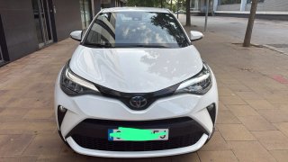 Toyota C-HR 2023 38.500 km impecable de particular