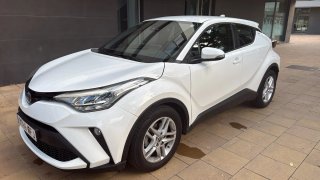 Toyota C-HR 2023 38.500 km impecable de particular