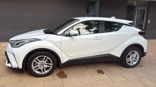 Toyota C-HR 2023 38.500 km impecable de particular