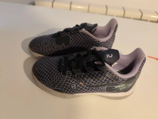 Botas de fútbol multitacos talla 28