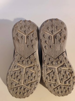 Botas de fútbol multitacos talla 28