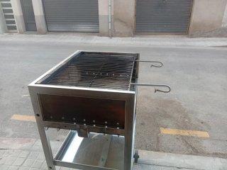 Barbacoa de imox y piedra