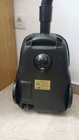 Aspirador Solac 1300W