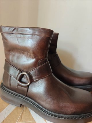Stivaletti Zara marroni con fibbia
