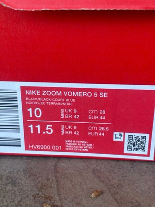 Nike Vomero 5 SE Talla 44