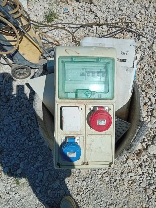 Cuadro Eléctrico con Tomas Industriales