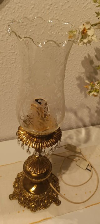 Lámpara de mesa bronce y cristal