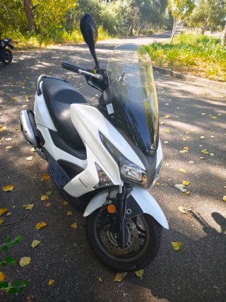Kymco Grand Dink 300i Blanca