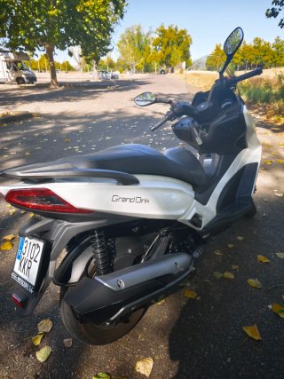 Kymco Grand Dink 300i Blanca