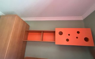 Cama juvenil con estantería y somier
