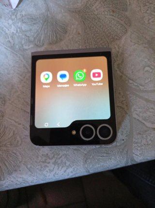 Samsung Galaxy Z Flip 6 Negro