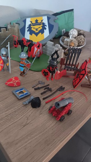 Playmobil Fortaleza Medieval con Figuras