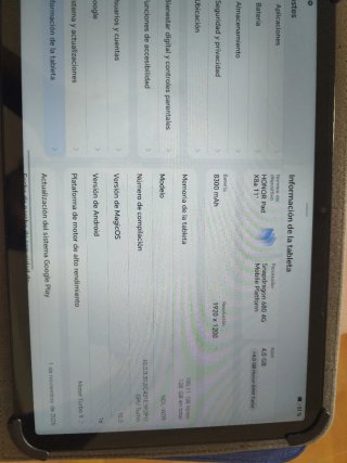 Tablet Honor Negra con funda