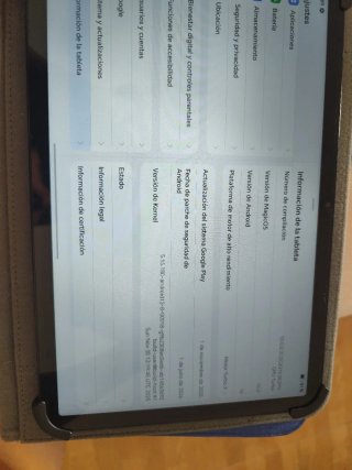 Tablet Honor Negra con funda