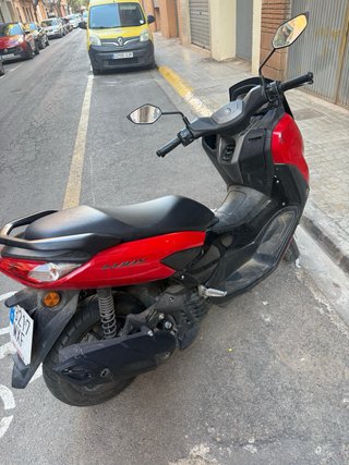 Yamaha NMAX 125 Roja