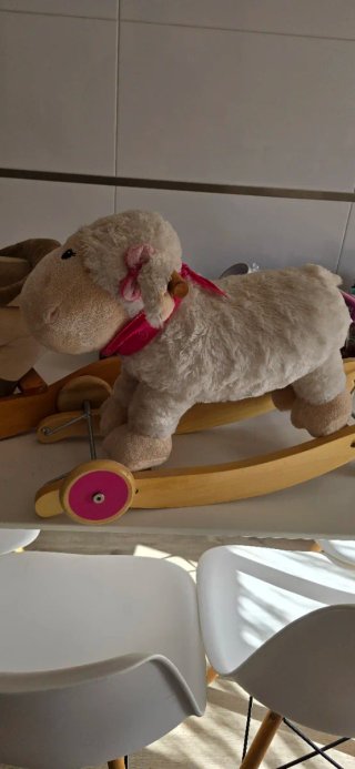 Balancín infantil oveja peluche