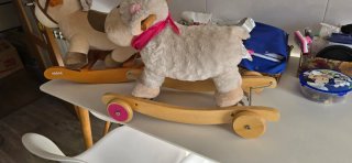 Balancín infantil oveja peluche