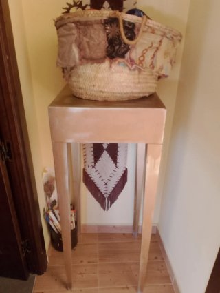 Mesa recibidor metal y madera
