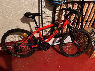 Bicicleta Montaña Roja B'Twin Rockrider