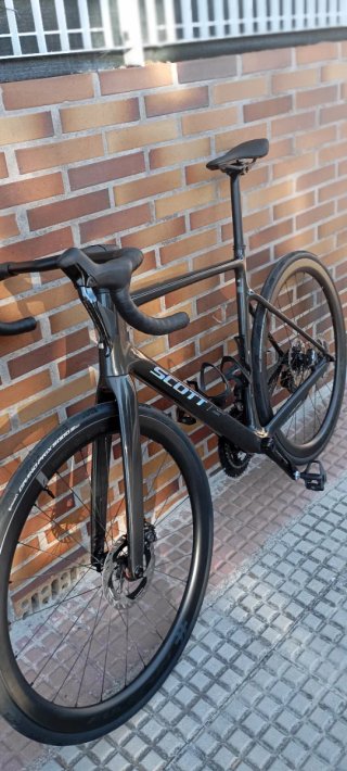 SCOTT ADDICT RC10. DURA-ACE DI2. Talla L.