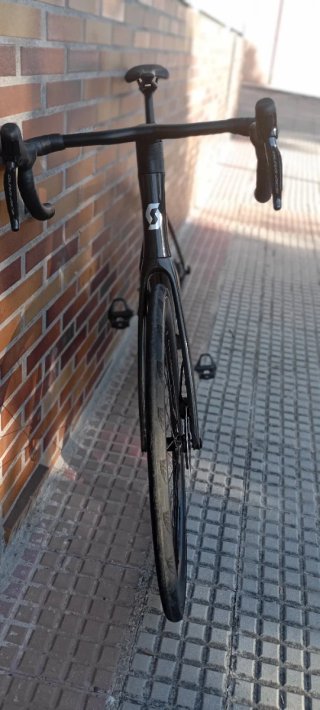 SCOTT ADDICT RC10. DURA-ACE DI2. Talla L.