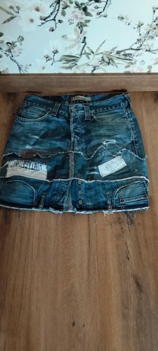 Falda Vaquera Levi's Customizada