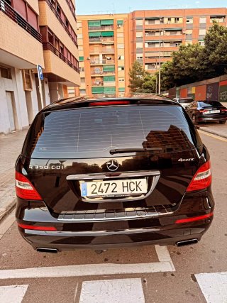 Mercedes-Benz Clase R, motor V6, 7 plazas.