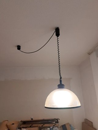 Lámpara colgante ajustable negra y blanca