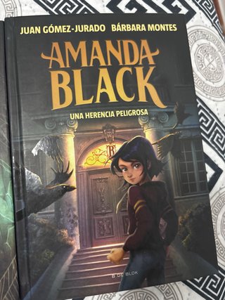 El amuleto perdido / The Lost Amulet