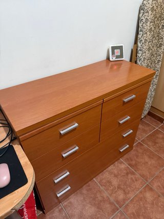 Cómoda de madera con 6 cajones