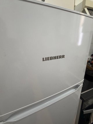 Nevera Liebherr blanca