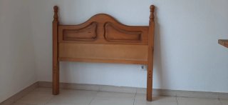 Cabecero de cama de madera