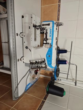 Máquina de coser industrial Jack