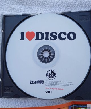 CD Triple "I Love Disco" (1998) - Blanco y Negro